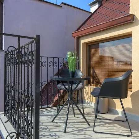 Sun Above Lejlighed *